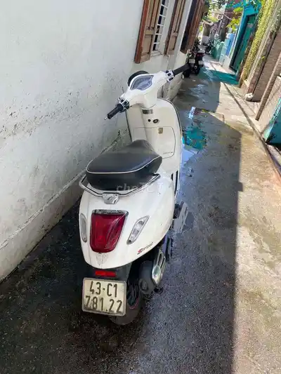 Piaggio Vespa Sprint 125 iGet 2018 белая