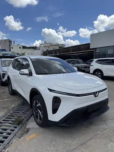 VinFast Limo Green 7 мест — Платят от 59 млн при получении авто