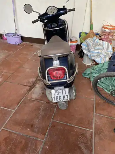 Скутер Piaggio Vespa синий
