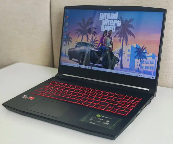 Ноутбук MSI BRAVO 15, монитор Acer Nitro, кресло игровое Edra