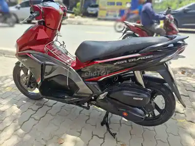 Honda AB 125 Fi 2017 Красно-черный Хайзыонг