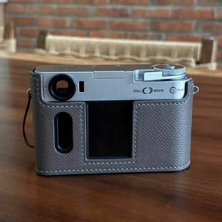 Fujifilm X Half
