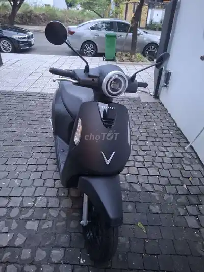 Электроскутер VinFast Evo Grand Lite матовый черный