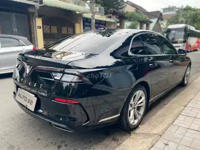 VinFast Lux A Plus 2022 Черный 29 000 км