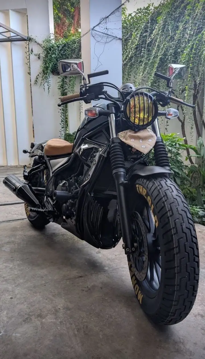 Honda CMX300 Rebel