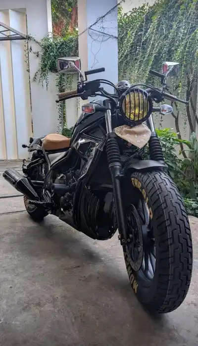 Honda CMX300 Rebel