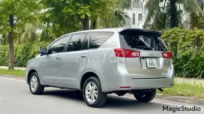 Toyota Innova 2.0E 2016 - 325 млн