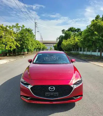Mazda 3 Luxury 2022 Красный 62000 км
