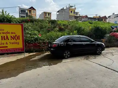 Toyota Corolla Altis 2003 черная, МКПП, 5 мест