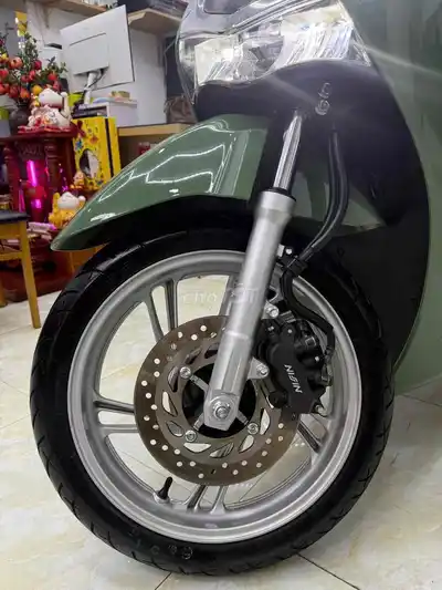 Honda SH 150 2022 2900 км авокадо (зеленый)