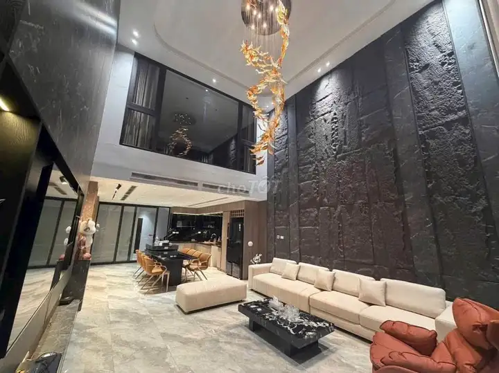 Bán nhà Hồng Tiến 89m2, 8 tầng, ô tô tránh, thang máy, gần Cầu Trần Hư