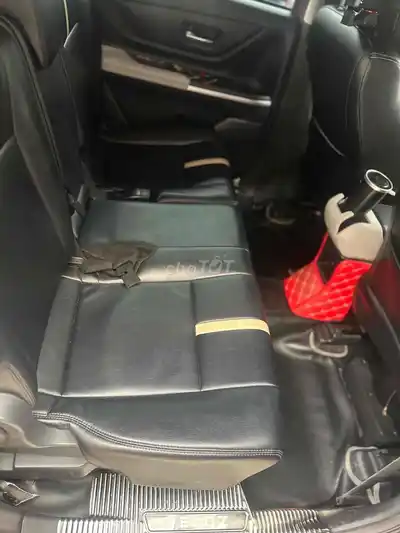 Toyota Veloz Cross 2024 топовая версия красная 7 мест