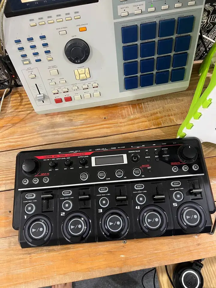 Boss RC 505 MK1 лупер-станция