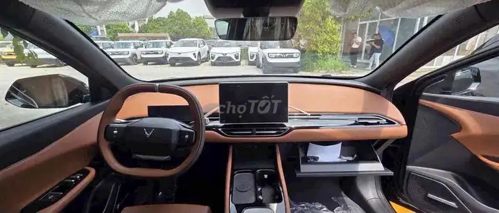 VinFast VF8 All New Eco 5 мест Черный
