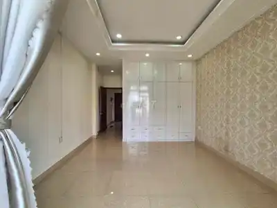 Сдаётся комната с балконом и окном, очень светлая, рядом Gigamall
