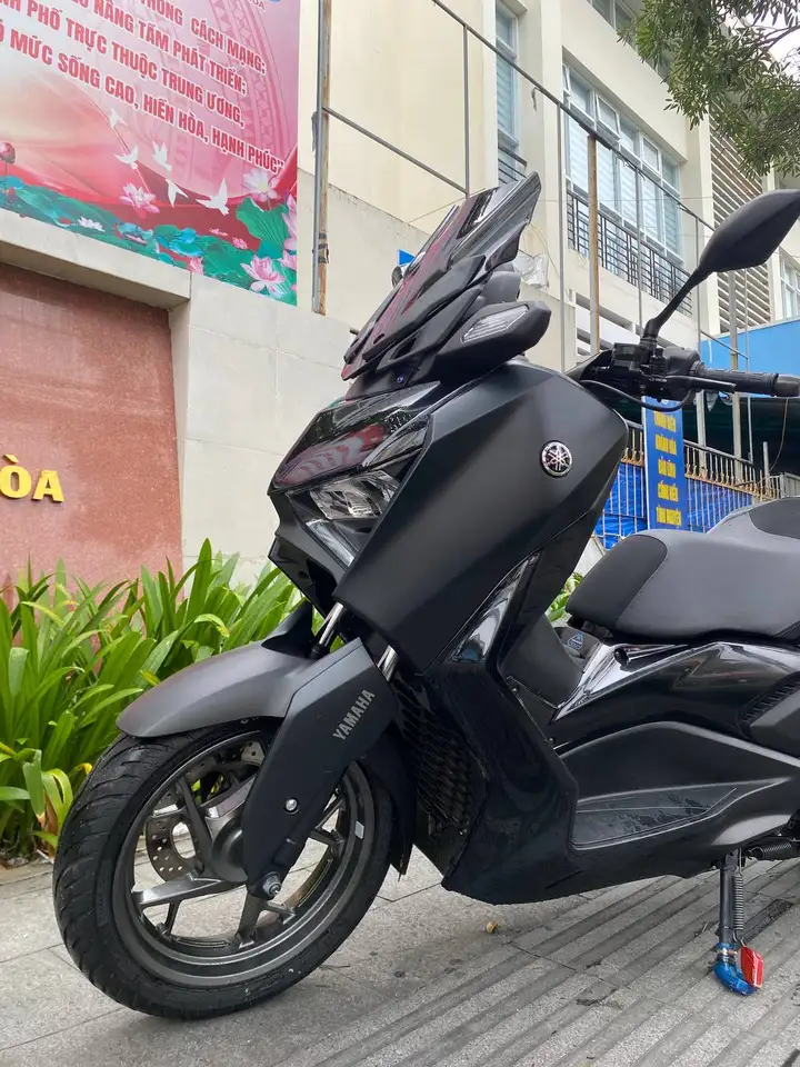 Yamaha X-Max 300 2023