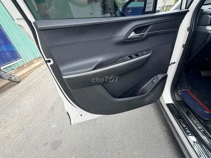 Hyundai Custin 1.5AT 2023 Белый Автомат 61000 км