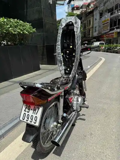 Honda Dream Thai 1999, цвет спелой сливы