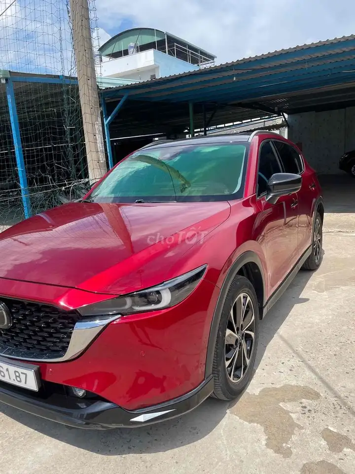 Mazda CX-5 Premium 2023, красный, 5 мест, 59212 км