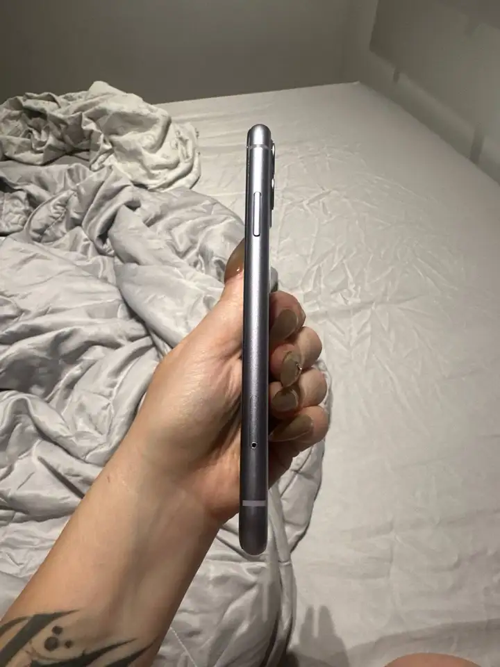 iPhone 11 64 ГБ