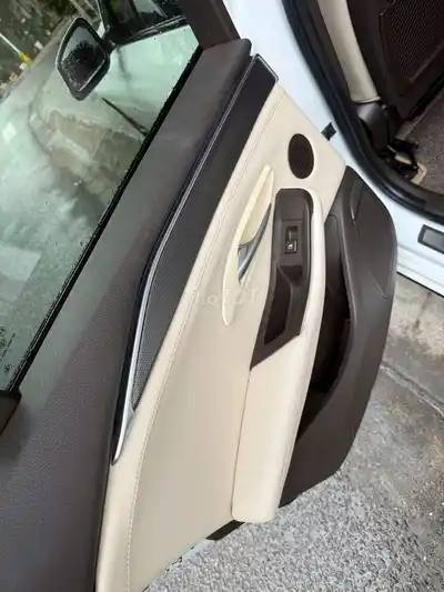 VinFast Lux A2.0 2022 Base, пробег 60 тыс. км, белый