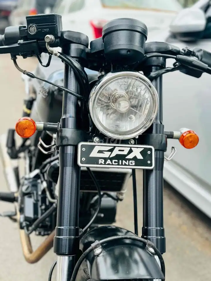 Мотоцикл GPX Legend 200 2021, госномер Хошимина, от собственника, почти новый