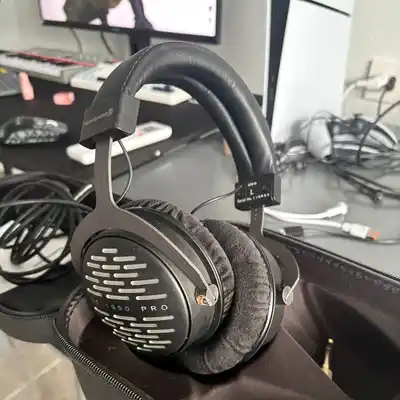 Наушники Beyerdynamic DT 1990