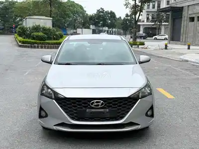 Hyundai Accent 2023 1.4 MT механическая коробка передач, отличный автомобиль