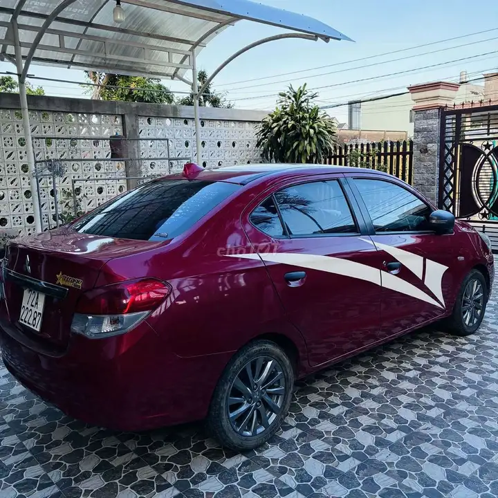 Mitsubishi Attrage CVT 2017 Красный