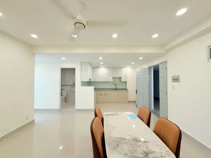 Квартира в ЖК с лифтом 2 спальни - 65м² (6.5x10) светлая