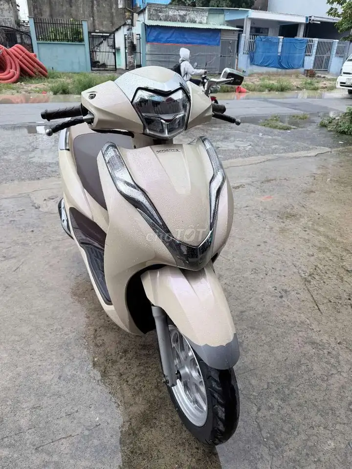 Honda Lead 2019 Особая Бежевый 40000 км