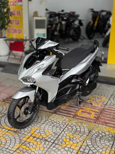 Honda Air Blade 2020 серебристый Porsche