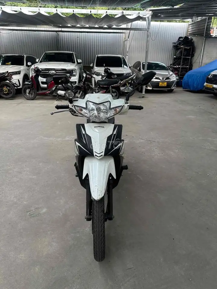 Honda Blade 110, литые диски, дисковый тормоз, 2018 г., хошиминские номера