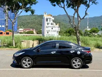 Hyundai Accent 2018 Автомат Черный 55 555 км