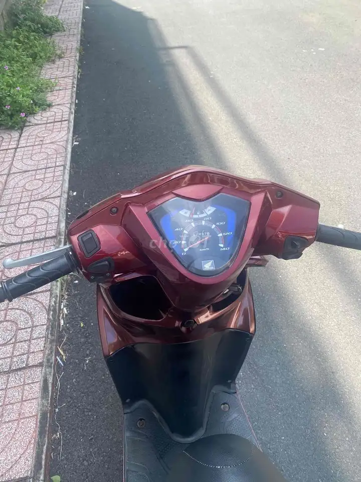 Honda Vision 2013, гос. номер 72, состояние заводское