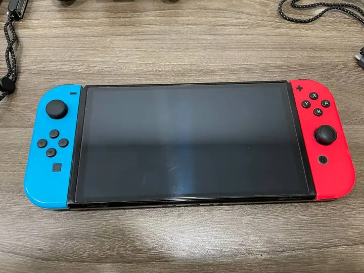 Nintendo Switch OLED взломанная версия
