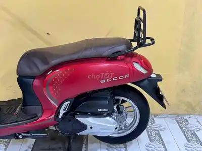 Scoopy 2024 смарт-ключ, матовый красный, состояние нового 43AC-025.67