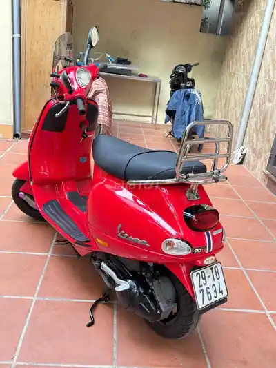 Piaggio Vespa ET8 2004 красный