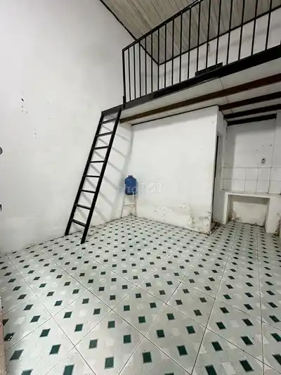 Комната у заправки на Lê Văn Thọ и Phạm Văn Chiêu