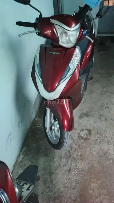 Honda Lead 2016, красный