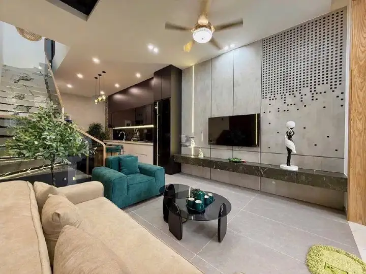 Дом 2 этажа 3 спальни 4wc 80m2