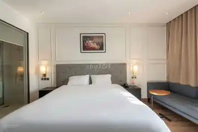 Апартаменты с золотым декором Hoa Binh Green, 1 спальня, премиум