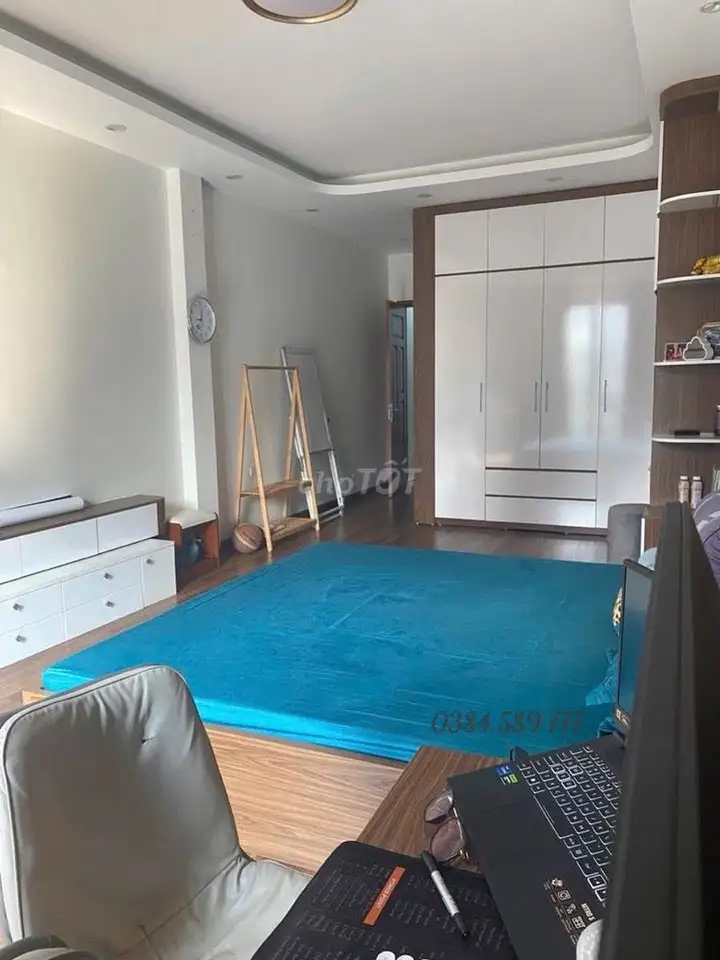 Дом в квартале Ла Кхе, Ха Донг, 7 этажей с лифтом, для бизнеса
