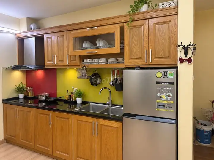 Квартира 75 м², 2 спальни, вид на озеро, меблирована, Phạm Văn Đồng