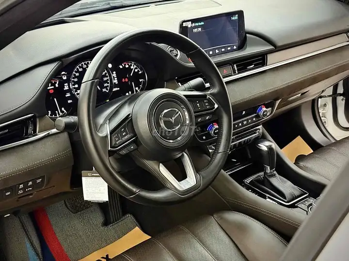 🚘 Mazda Mazda 6 2.5 Signature Premium 2023 Белый