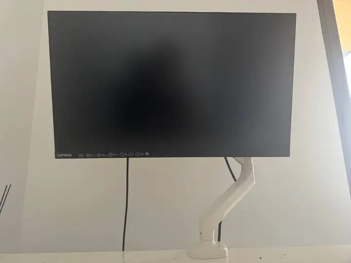 27-дюймовый 2K монитор Lenovo + газлифт-кронштейн