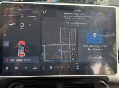 VinFast VF8 Eco с батареей CatL, бесплатная зарядка, 2023 г.в.