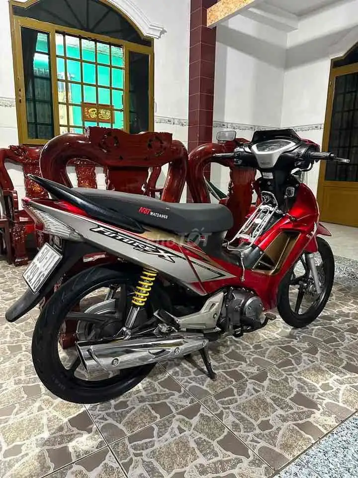 Honda Future X 2010 Красный серебристый Вьетнам