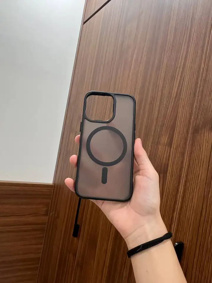 Чехол на iPhone 13 Pro