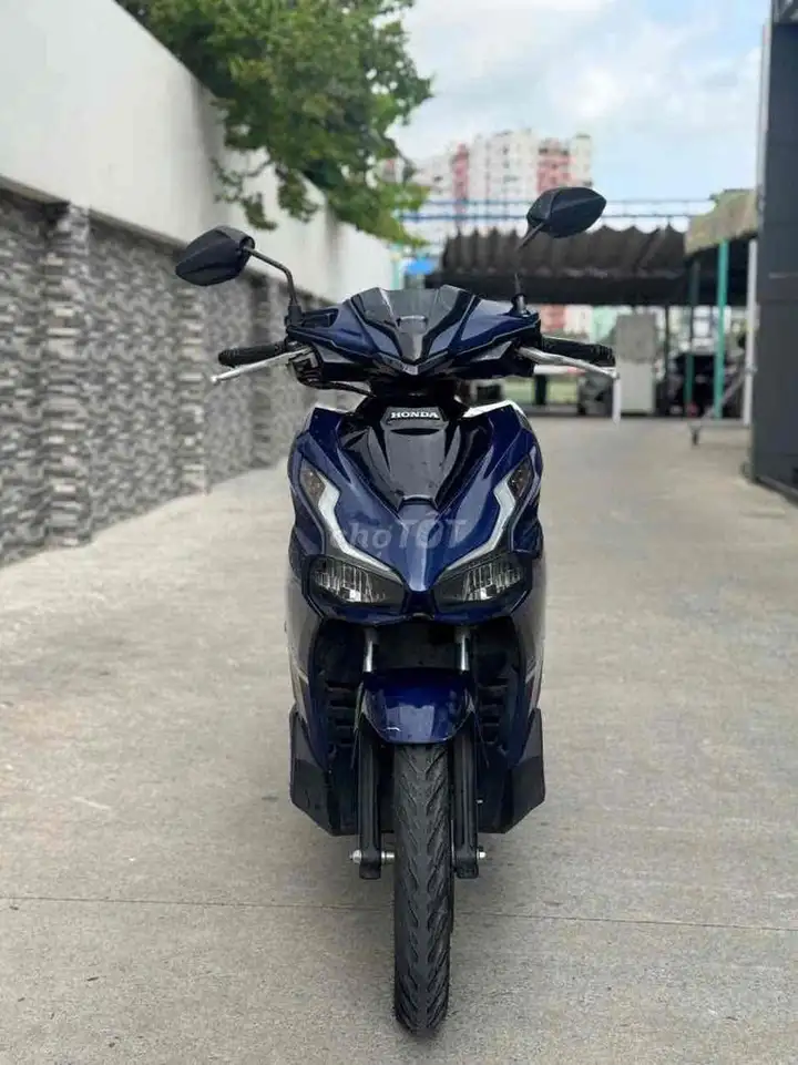 Honda Air Blade 125 2023 синий 25.000 км